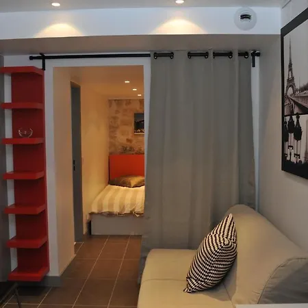 De La Mare Hotel 3*