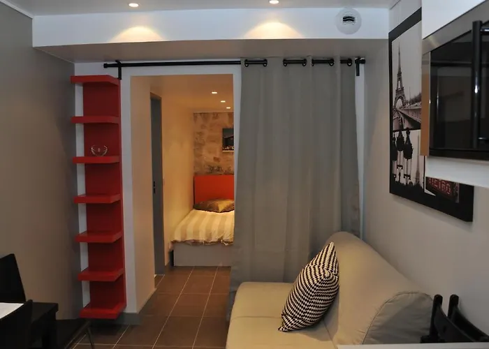 De La Mare Hotel 3*