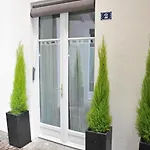 De La Mare