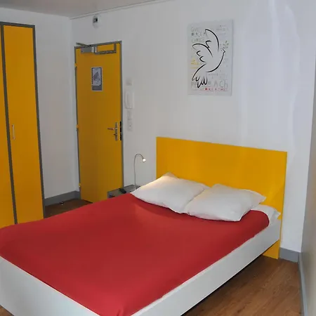 Отель De La Mare 3*