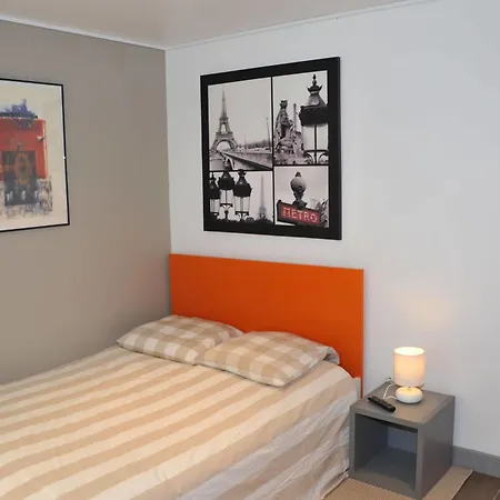 Отель De La Mare 3*