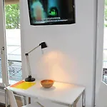 De La Mare 3*